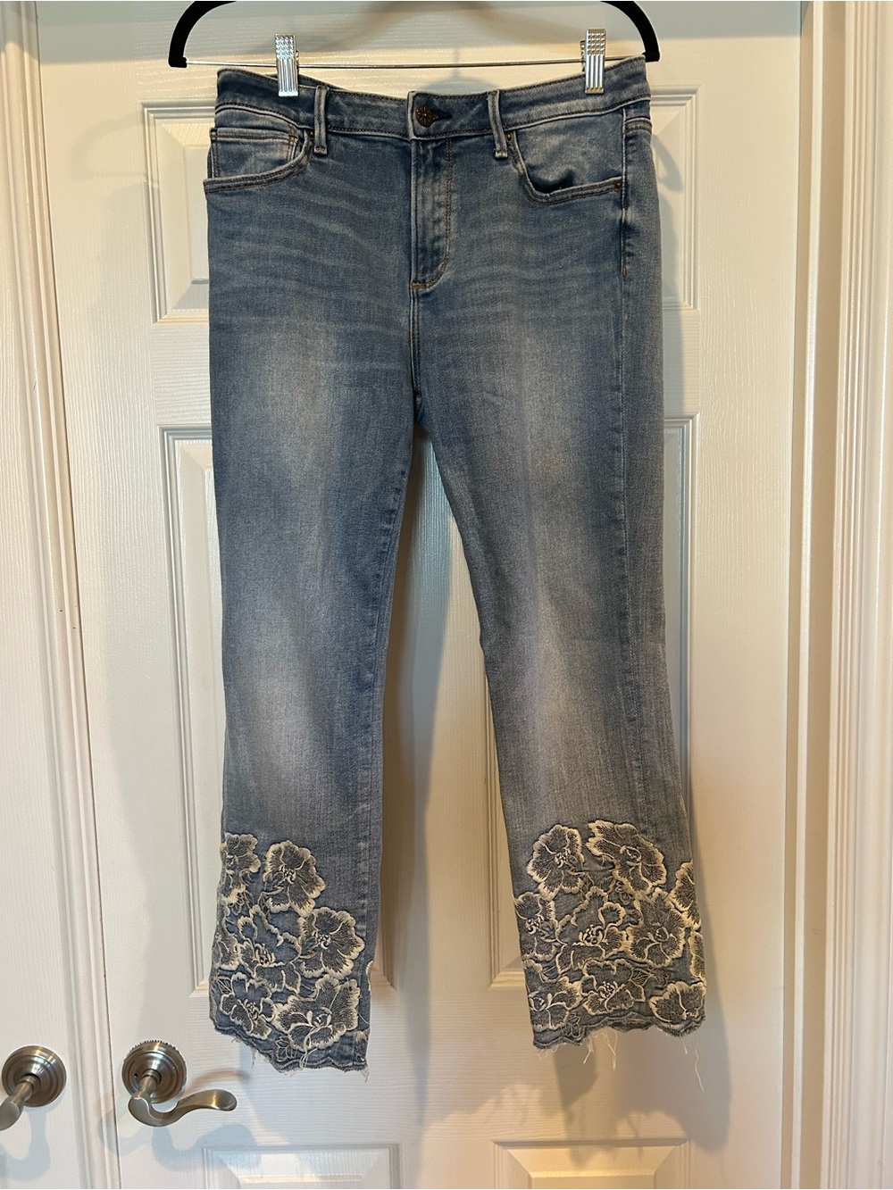Light Wash Women's Jeans with Floral Embroidered Hem. By Driftwood, Sz 30
